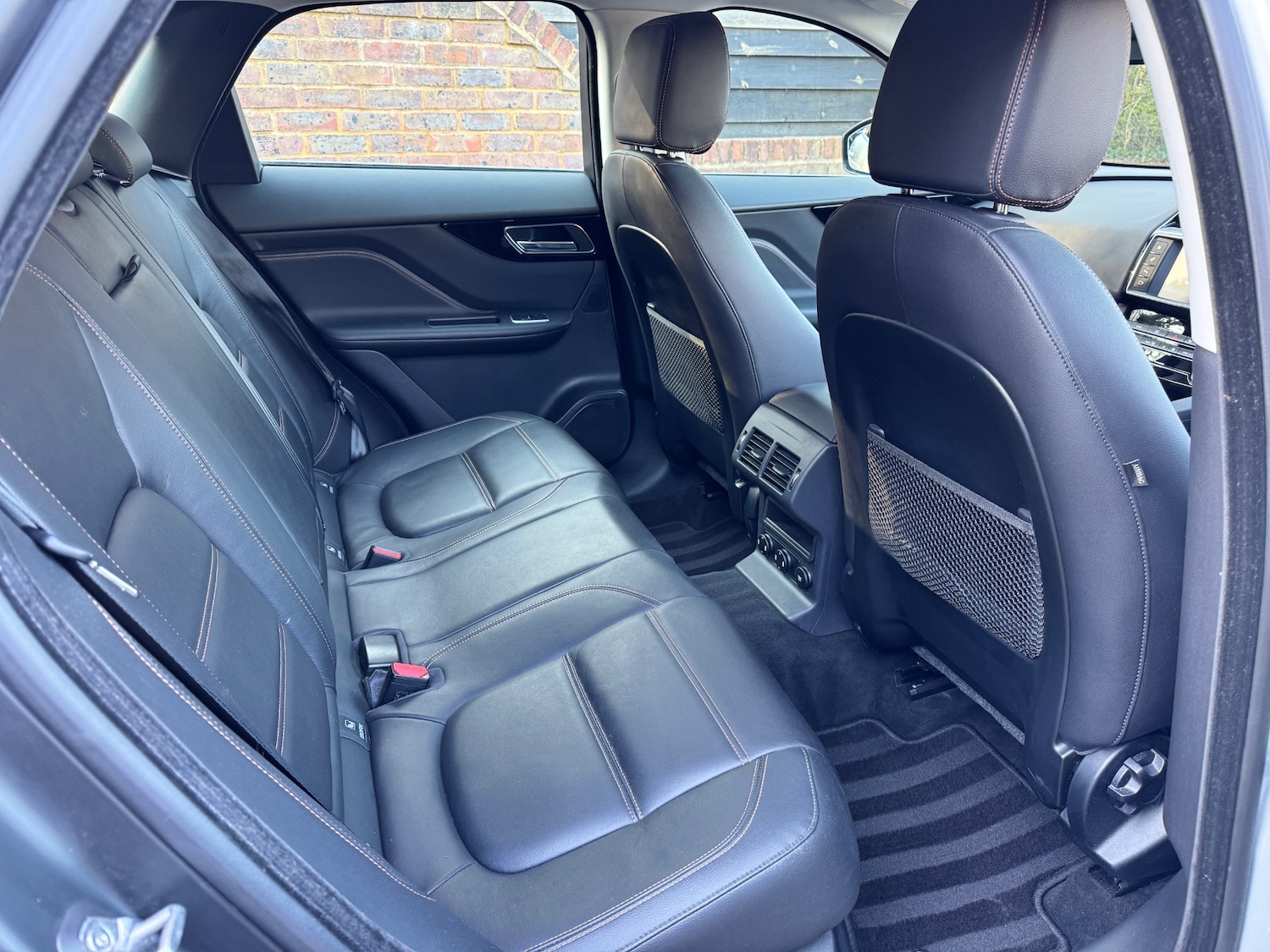 Used Jaguar F-Pace 2018 for sale - 77917810: Photo 9