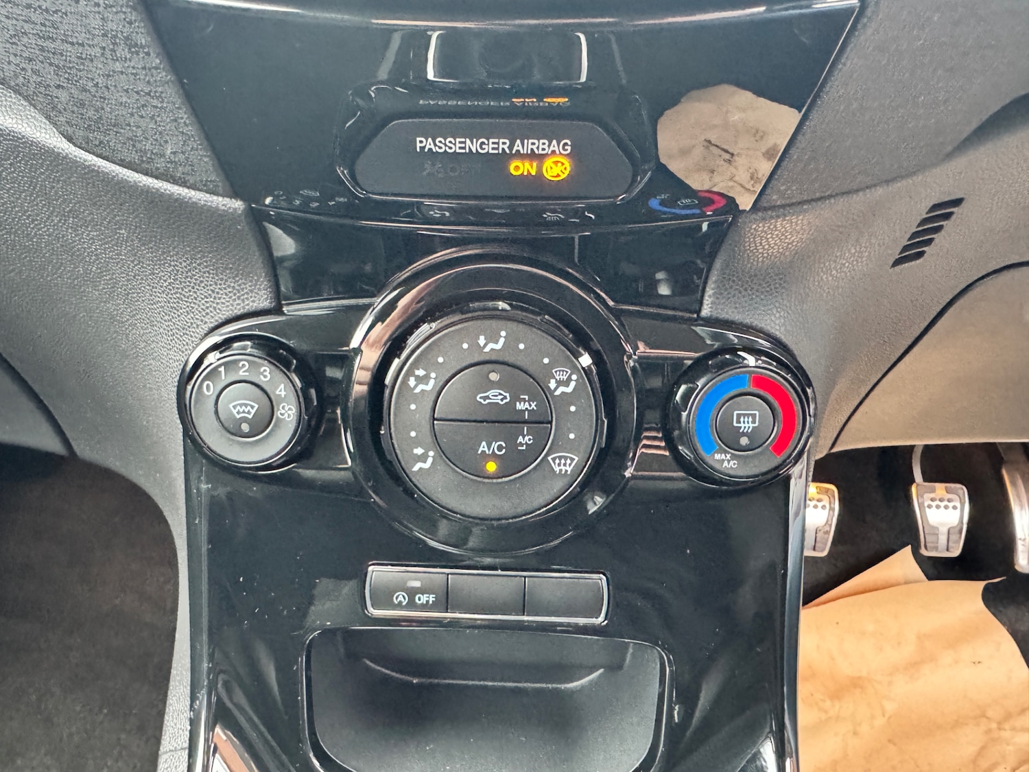 Used Ford Fiesta 2015 for sale - 77319373: Photo 20