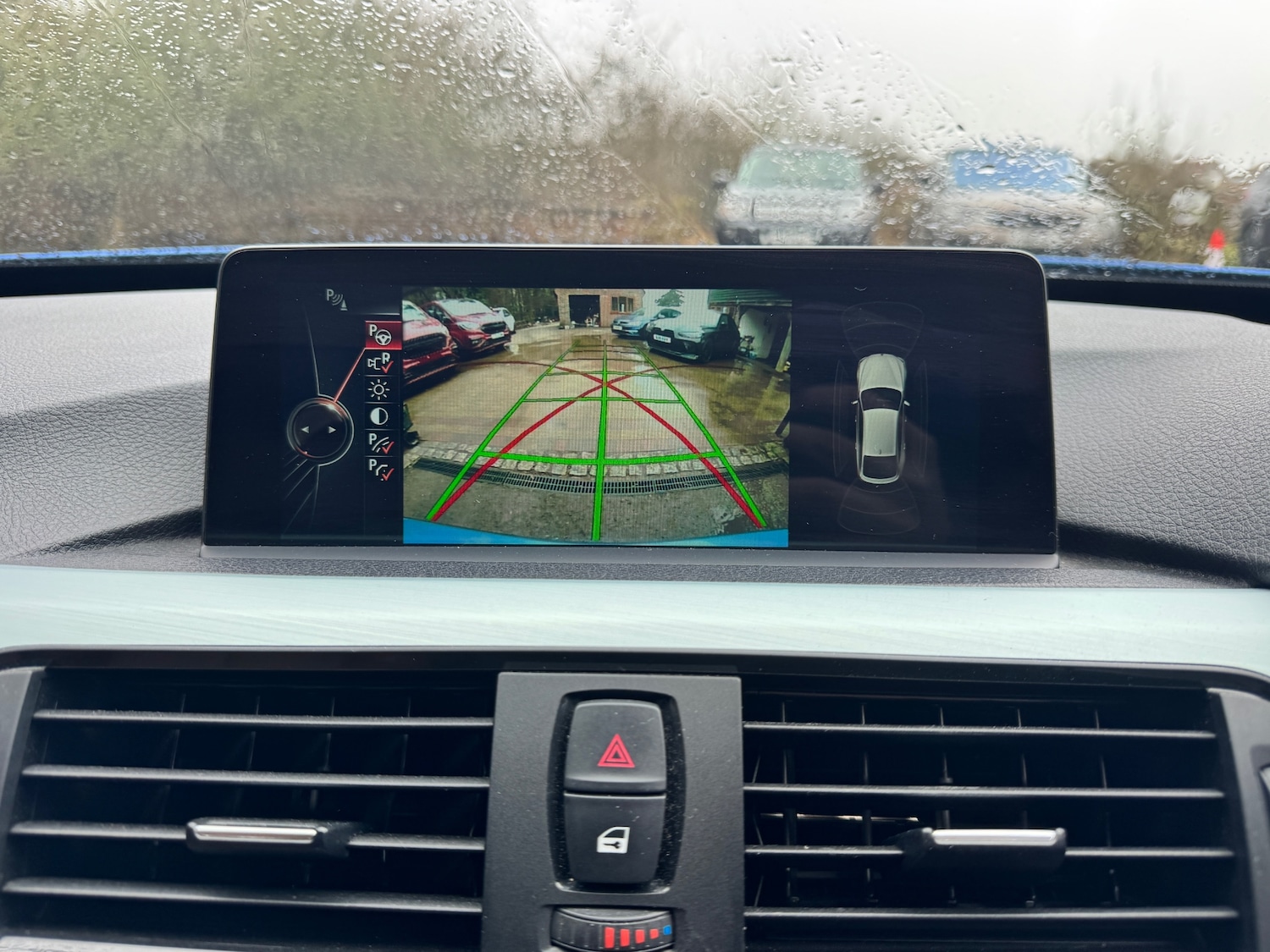 Used BMW 3 Series 2016 for sale - 77601985: Photo 24