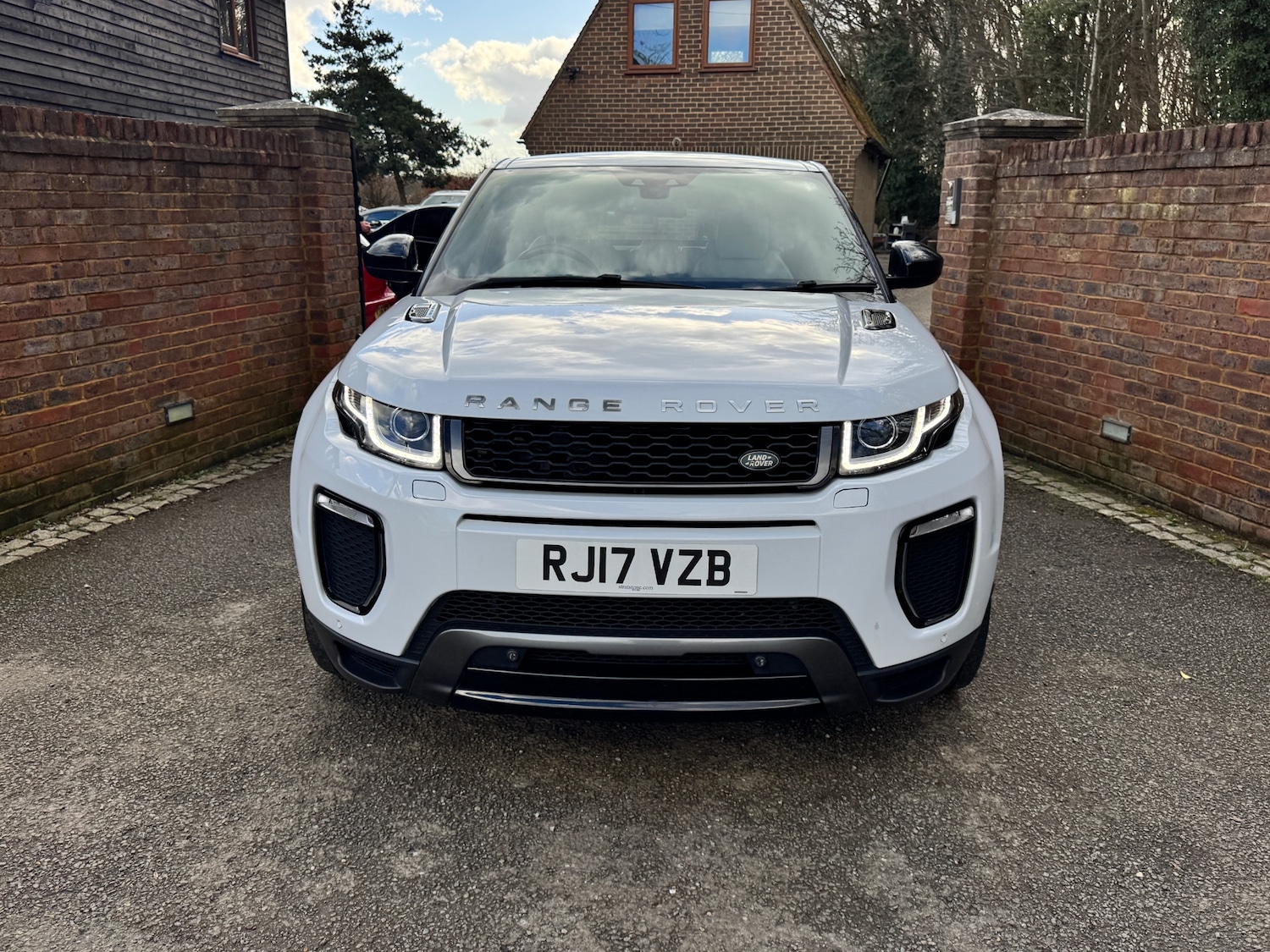 Used Land Rover Range Rover Evoque 2017 for sale - 77701893: Photo 2