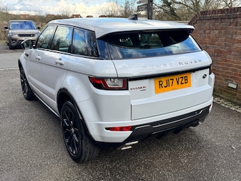 Used Land Rover Range Rover Evoque 2017 for sale - 77701893: Photo