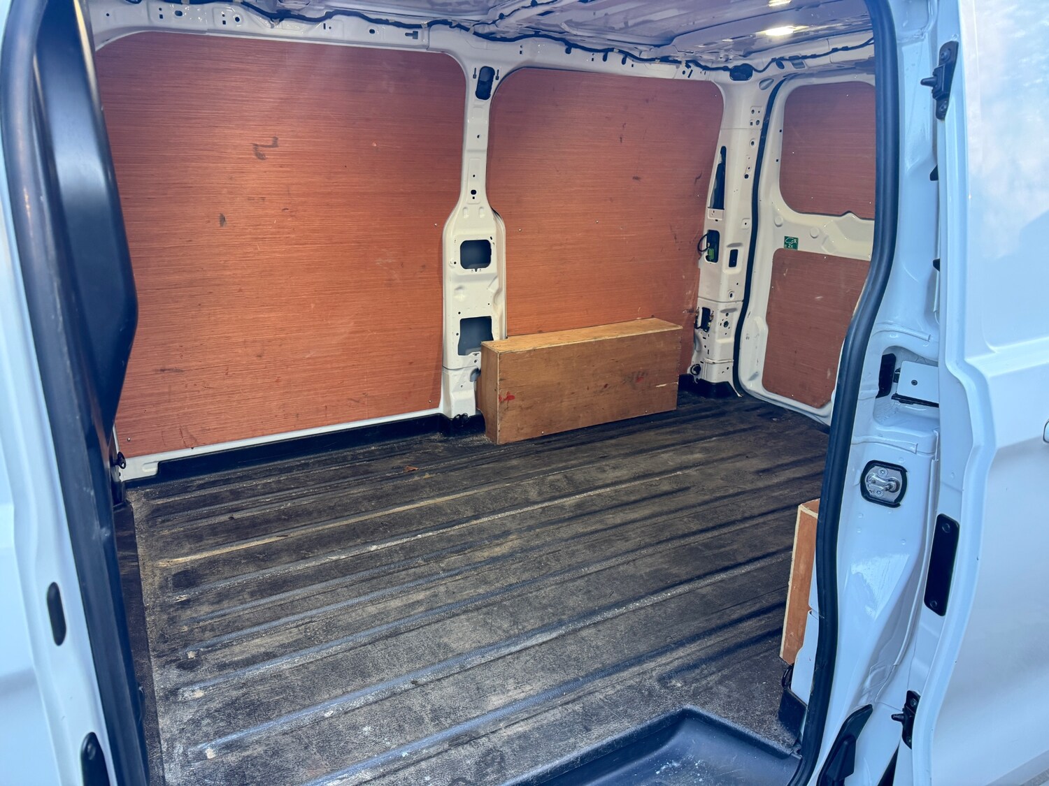 Used Ford Transit Custom 2024 for sale - 77918169: Photo 10