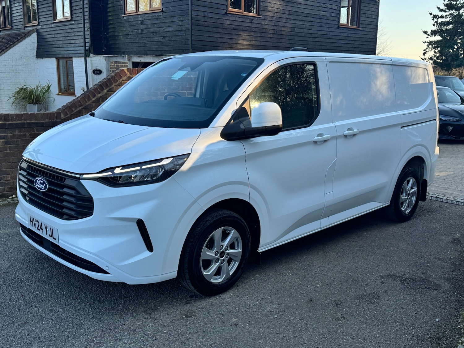 Used Ford Transit Custom 2024 for sale - 77918169: Photo 4