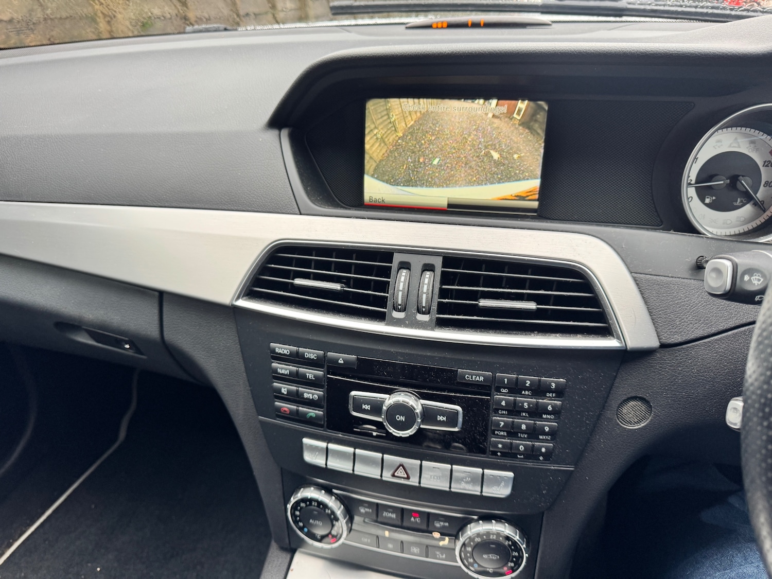 Used Mercedes-Benz C Class 2014 for sale - 77015181: Photo 5