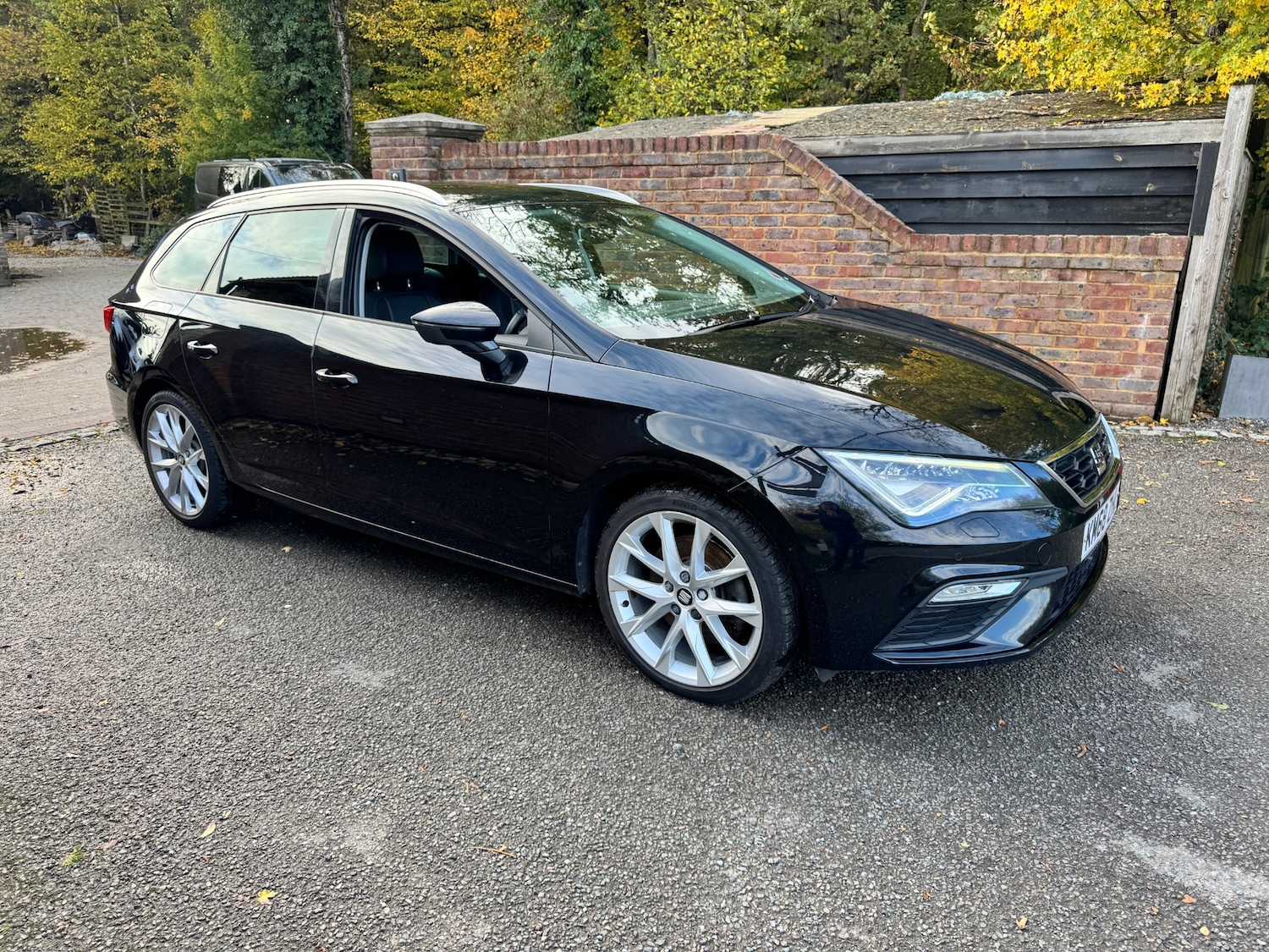 Used SEAT Leon 2018 for sale - 76344339: Photo 1