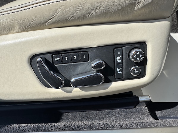 Used Bentley Continental 2015 for sale - 74284304: Photo 34
