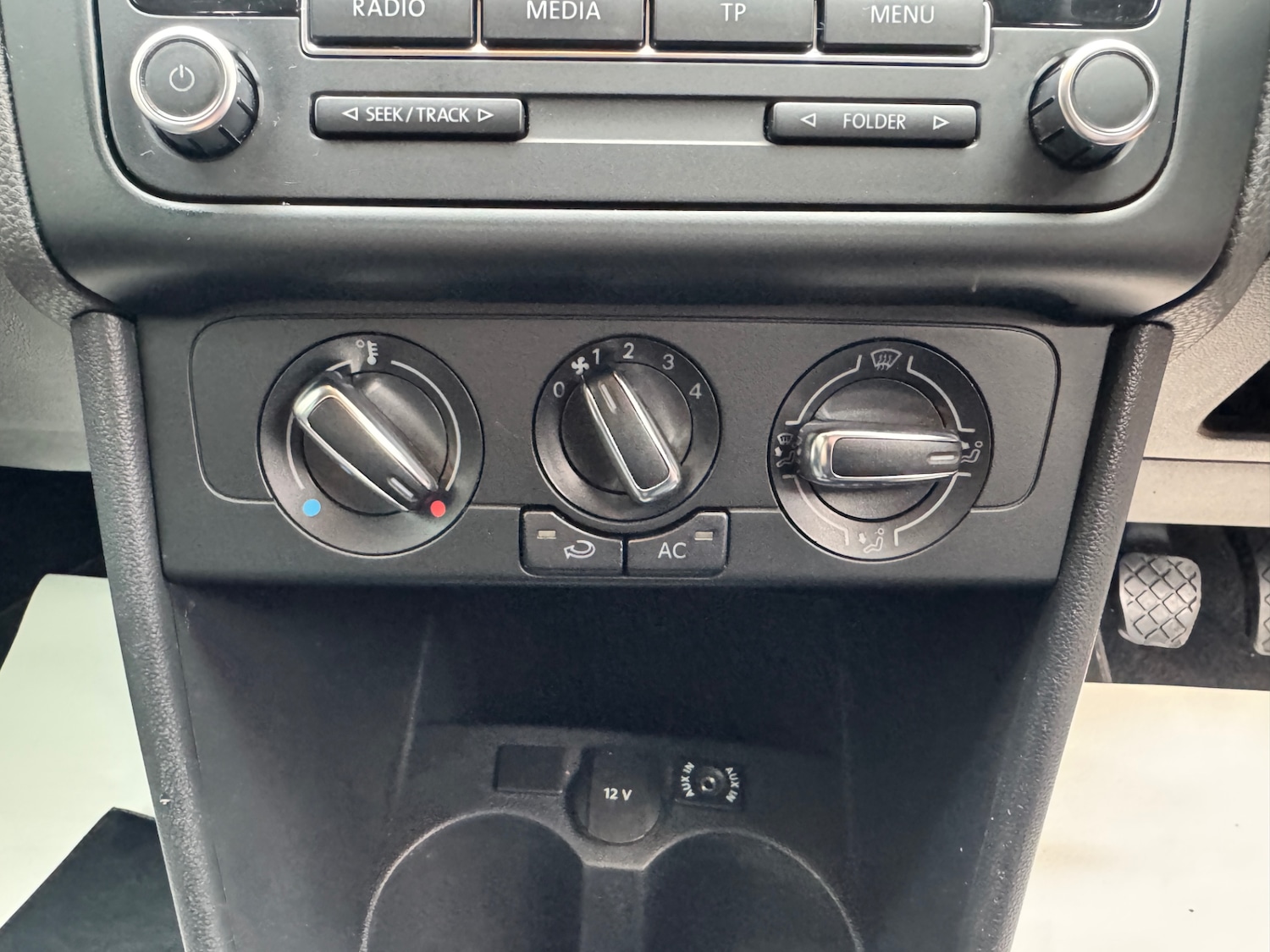 Used Volkswagen Polo 2012 for sale - 76662421: Photo 14