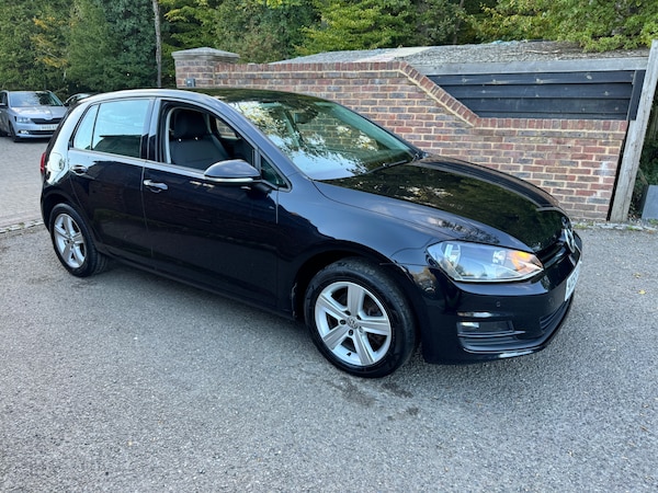 Used Volkswagen Golf 2015 for sale - 76131072: Photo 1