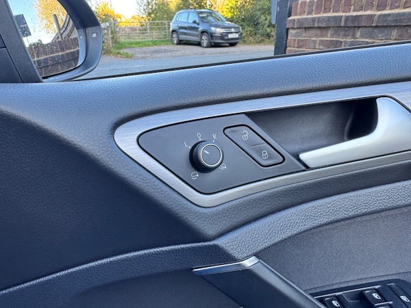 Used Volkswagen Golf 2015 for sale - 76131072: Photo 24