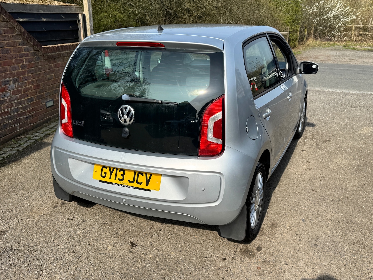 Used Volkswagen up! 2013 for sale - 77963757: Photo 3