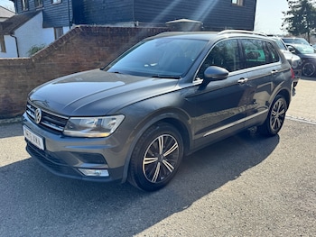 Used Volkswagen Tiguan 2016 for sale - 77746724: Photo