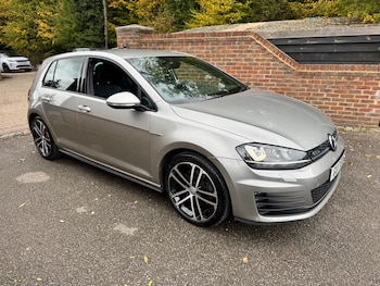 2017 (17) - 2.0 TDI GTD 5dr [Nav]