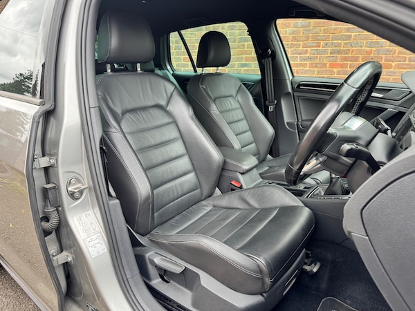 Used Volkswagen Golf 2017 for sale - 76209166: Photo 5