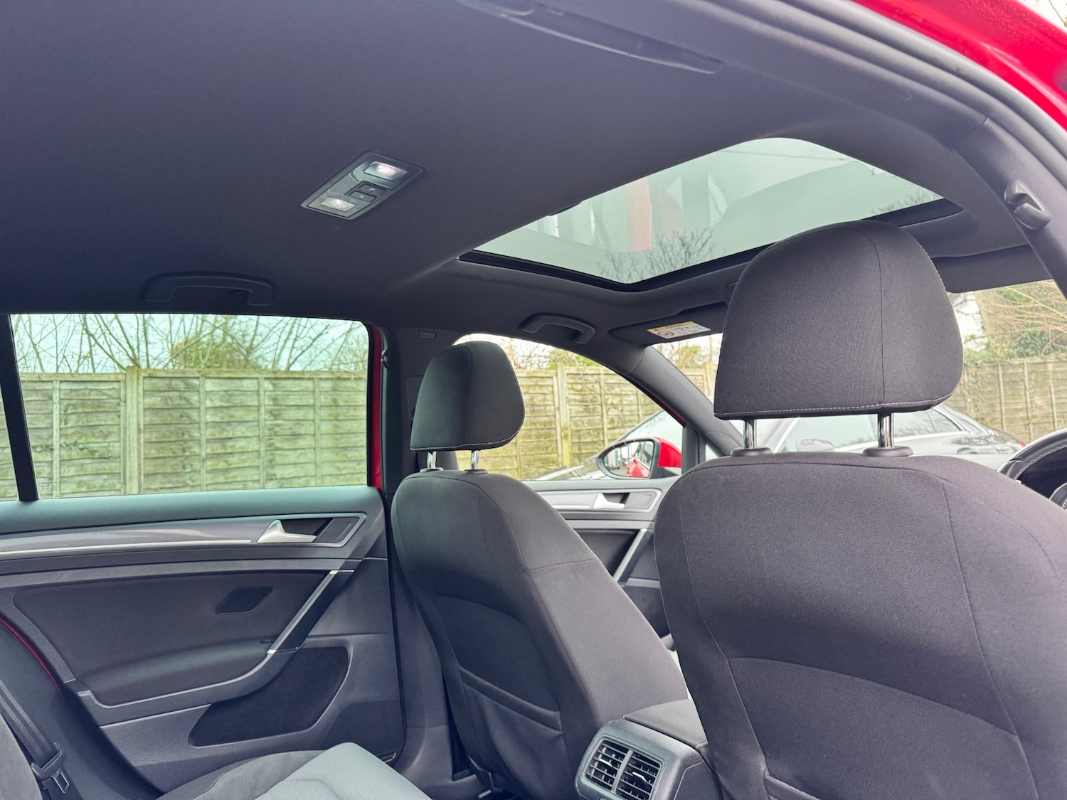 Used Volkswagen Golf 2016 for sale - 77129770: Photo 10