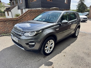 Used Land Rover Discovery Sport 2017 for sale - 75913687: Photo