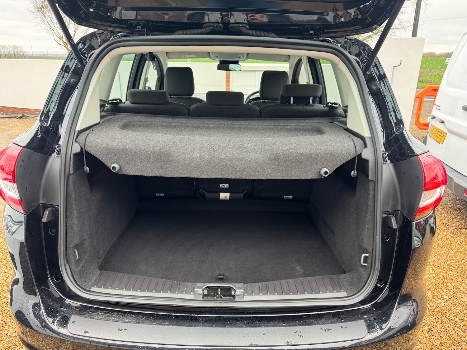 Used Ford C-Max 2018 for sale - 77274667: Photo 10