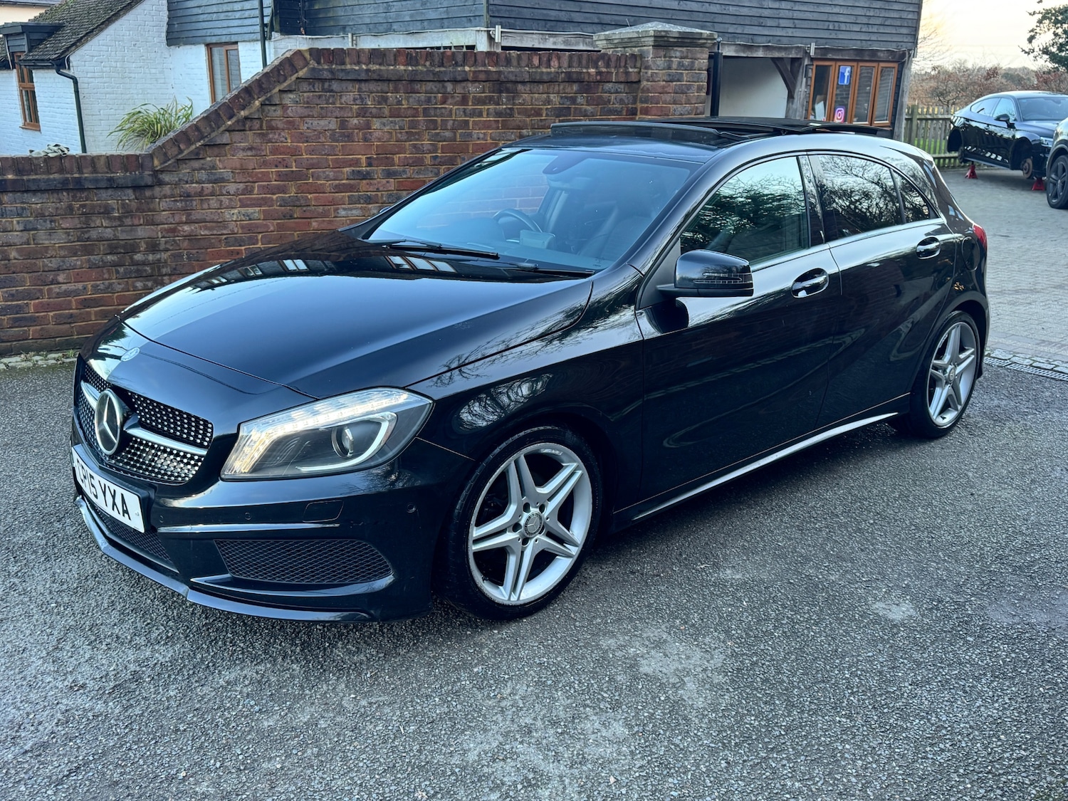 Used Mercedes-Benz A-Class 2015 for sale - 77435336: Photo 3