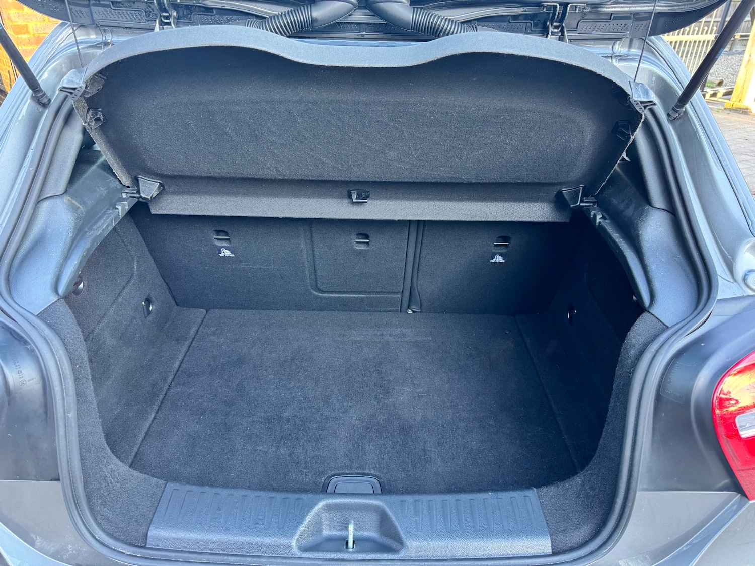 Used Mercedes-Benz A-Class 2017 for sale - 76895037: Photo 9