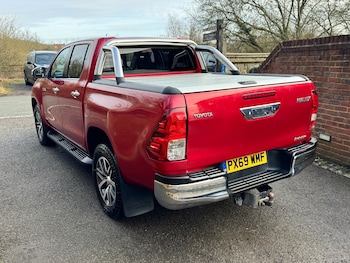 Used Toyota Hilux 2019 for sale - 77592932: Photo