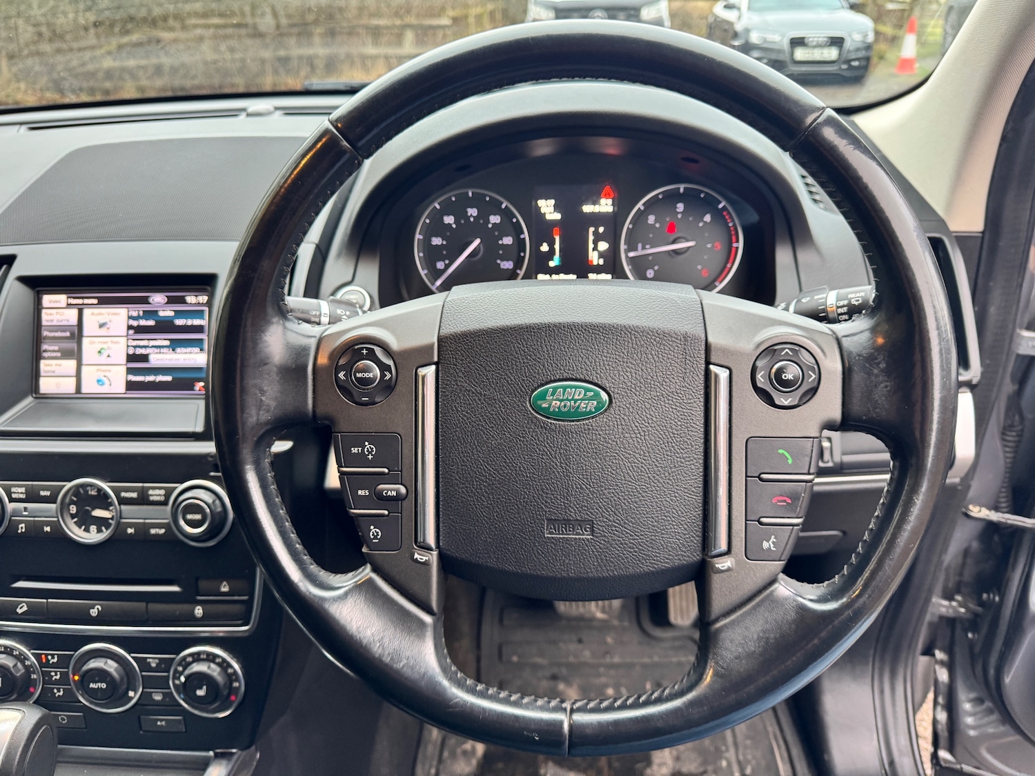 Used Land Rover Freelander 2013 for sale - 77370770: Photo 11