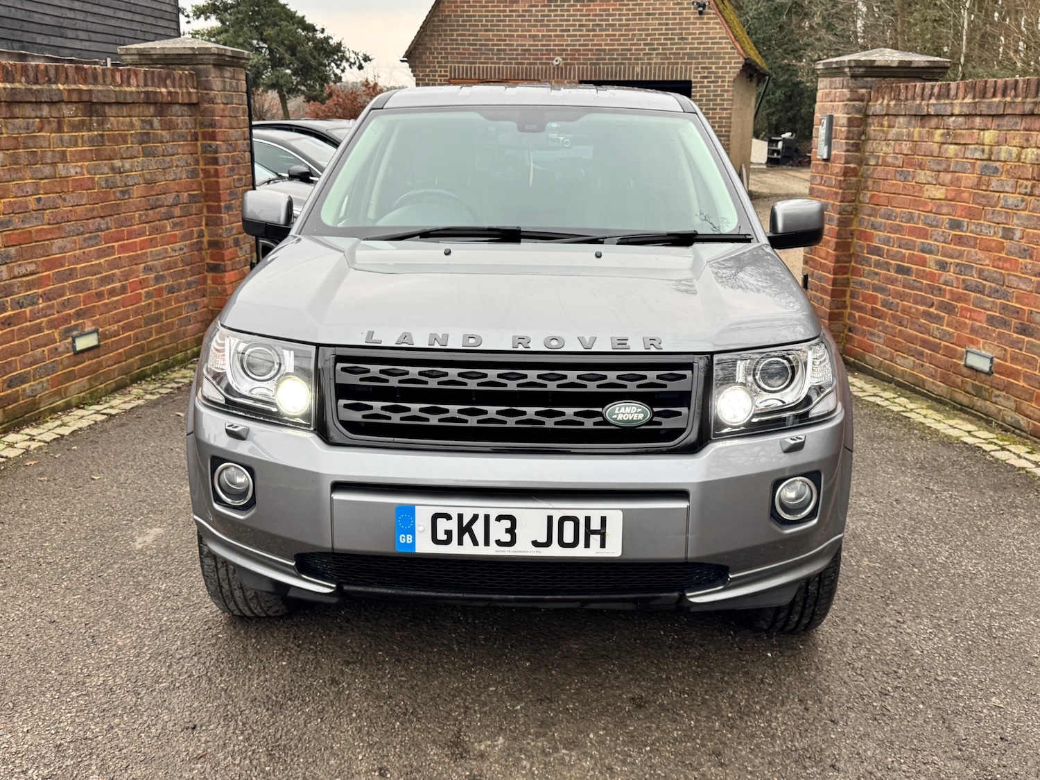 Used Land Rover Freelander 2013 for sale - 77370770: Photo 2
