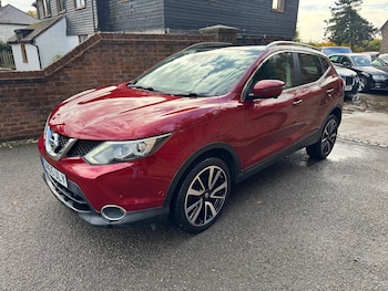 Used Nissan Qashqai 2015 for sale - 76407672: Photo