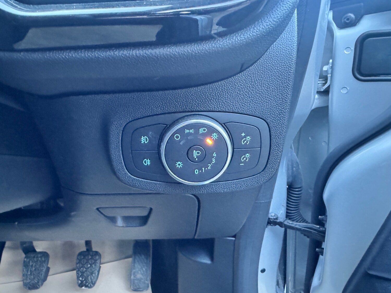 Used Ford Fiesta 2017 for sale - 76444567: Photo 27