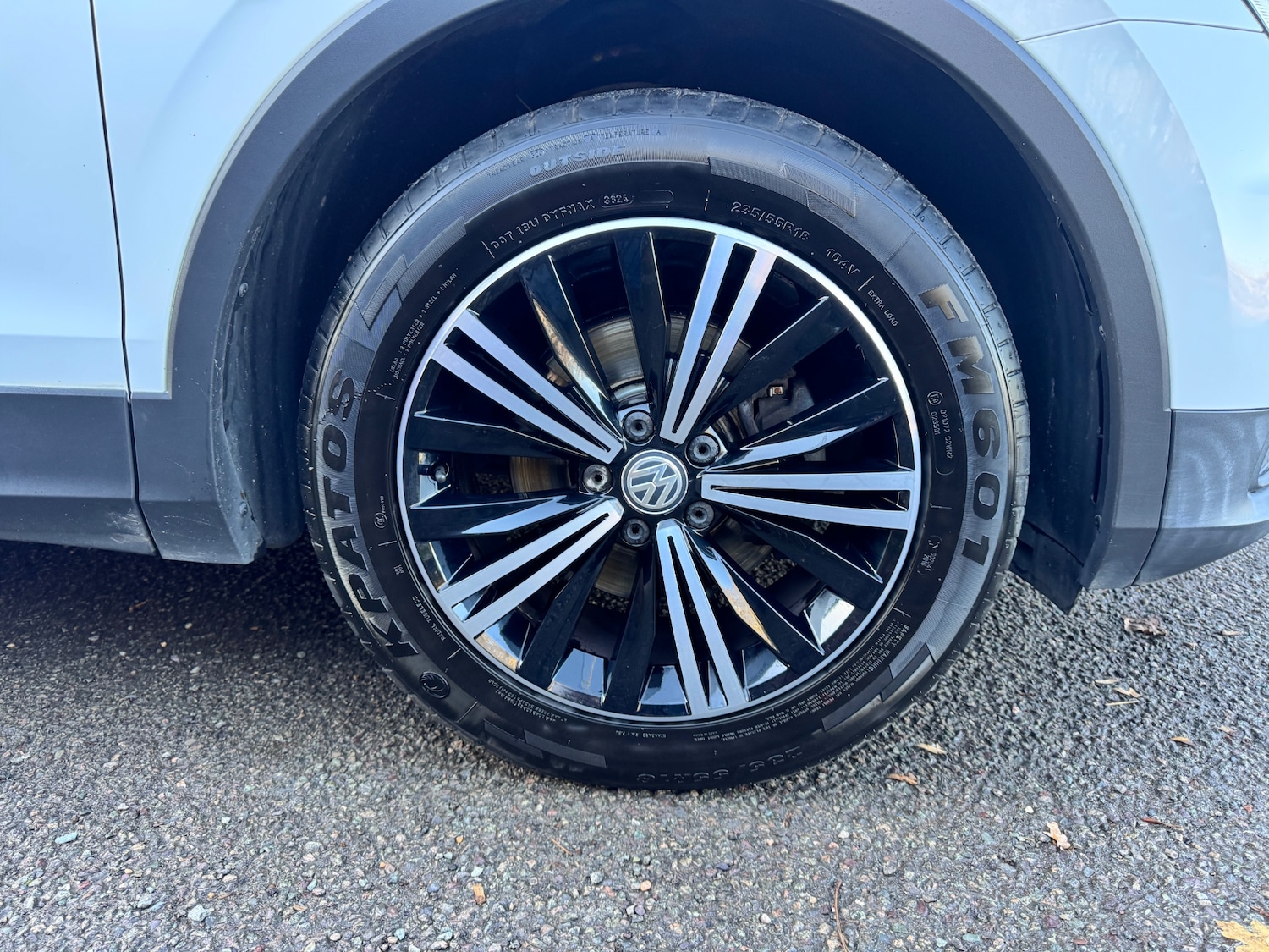 Used Volkswagen Tiguan 2017 for sale - 76630402: Photo 8