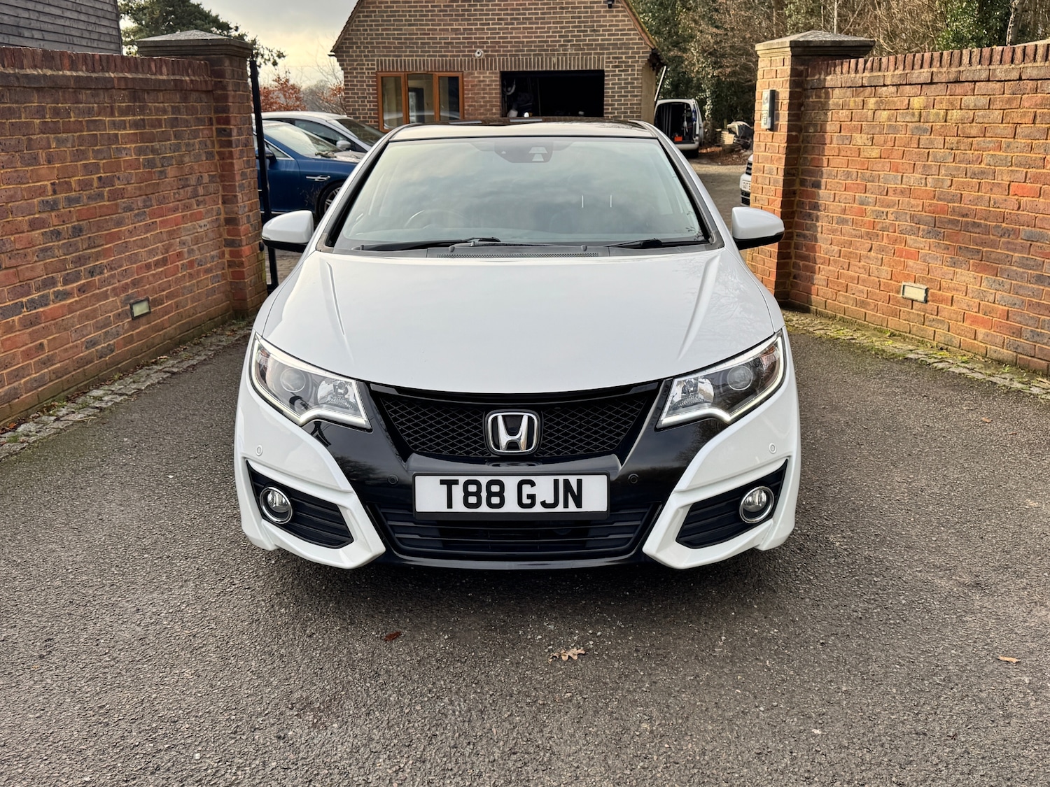 Used Honda Civic 2015 for sale - 76948546: Photo 2