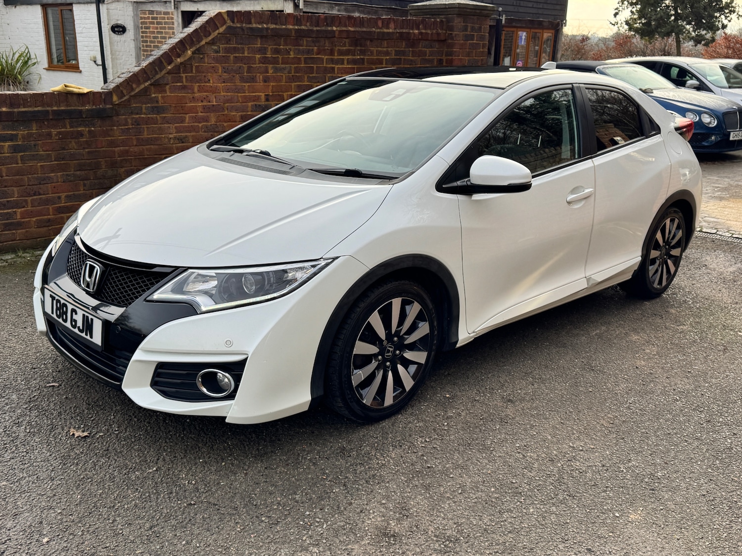 Used Honda Civic 2015 for sale - 76948546: Photo 3