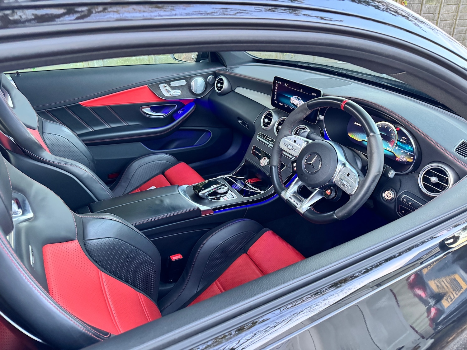 Used Mercedes-Benz C Class 2019 for sale - 76347295: Photo 3