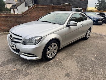 Used Mercedes-Benz C Class 2015 for sale - 76452020: Photo