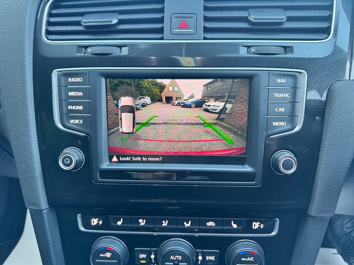 Used Volkswagen Golf 2016 for sale - 76097622: Photo 20