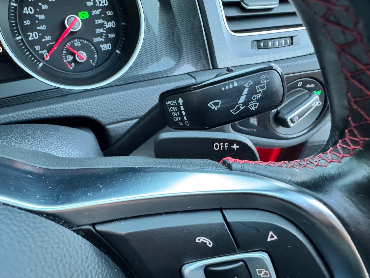 Used Volkswagen Golf 2016 for sale - 76097622: Photo 28