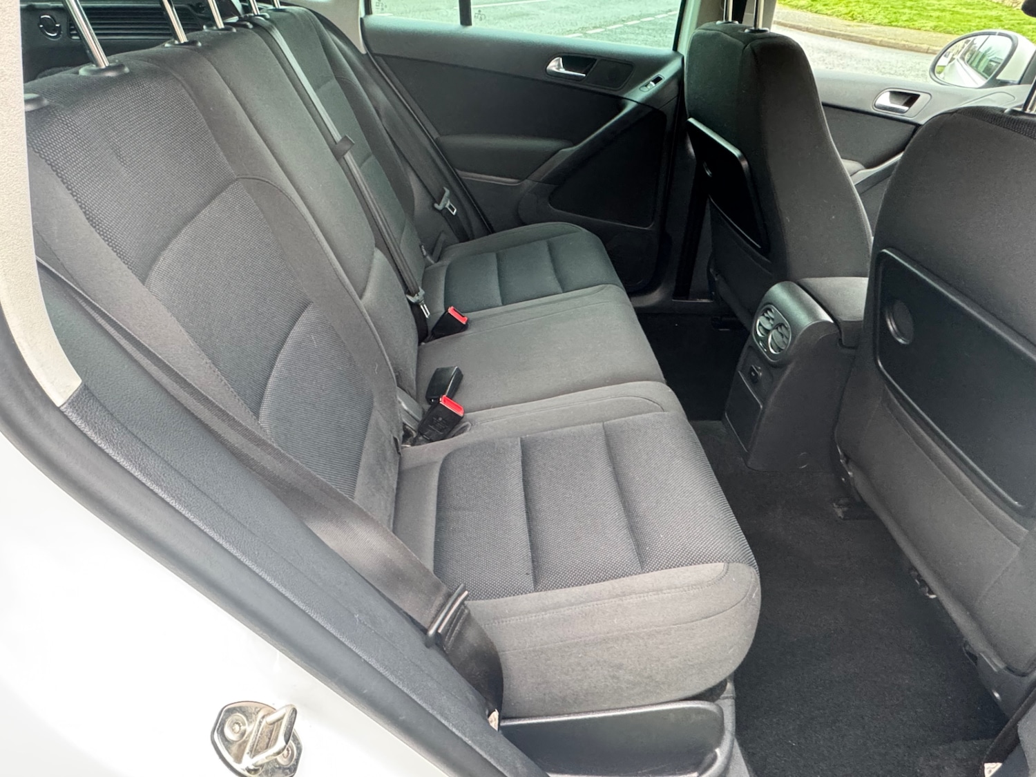 Used Volkswagen Tiguan 2011 for sale - 77137251: Photo 19