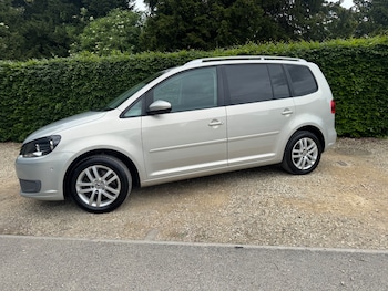 Used Volkswagen Touran 2011 for sale - 78608504: Photo