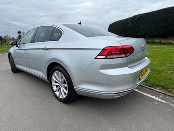 Used Volkswagen Passat 2016 for sale - 78098975: Photo