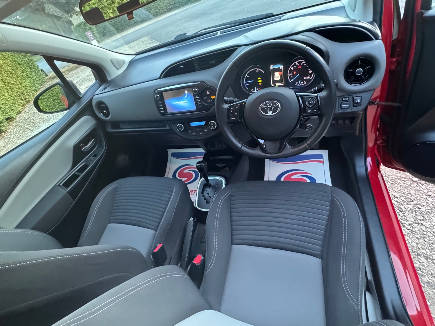 Used Toyota Yaris 2017 for sale - 76120502: Photo 19