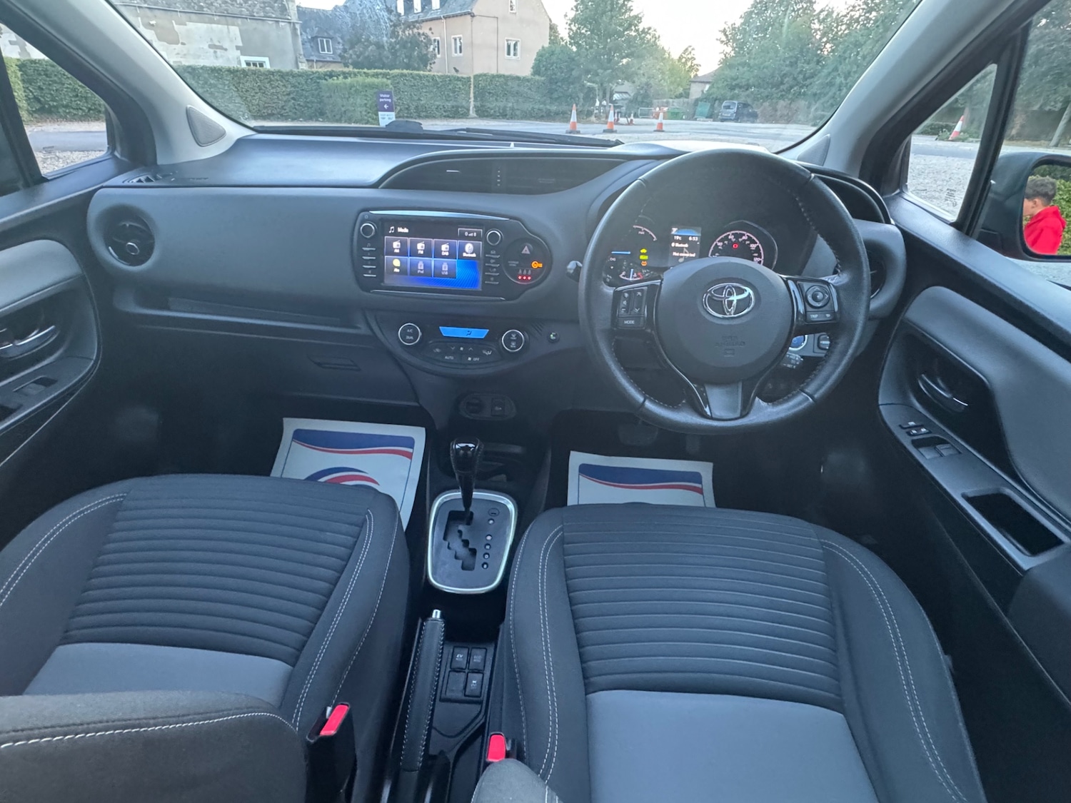 Used Toyota Yaris 2017 for sale - 76120502: Photo 21