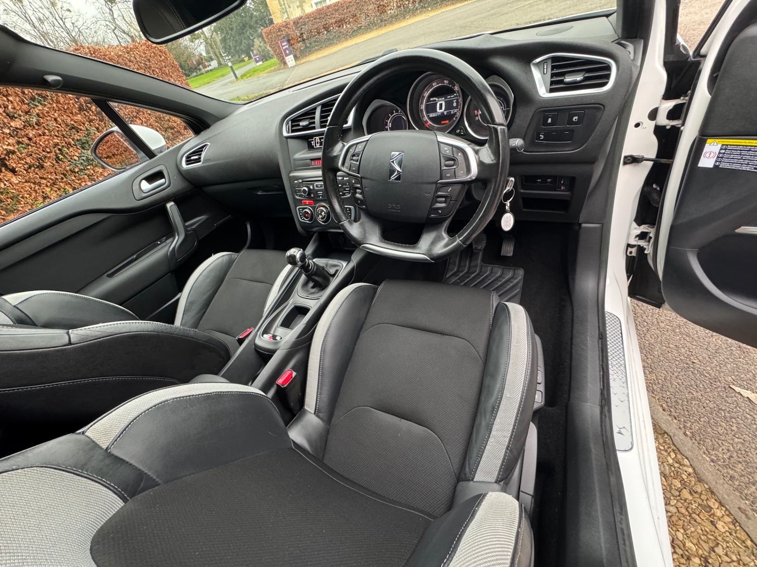 Used Citroen DS4 2014 for sale - 77166235: Photo 19