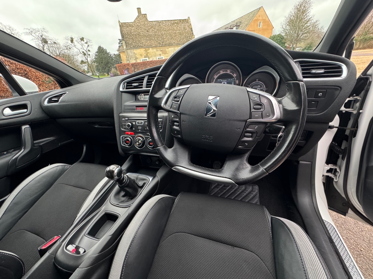 Used Citroen DS4 2014 for sale - 77166235: Photo 20