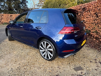Used Volkswagen Golf 2017 for sale - 77164798: Photo