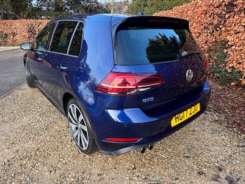 Used Volkswagen Golf 2017 for sale - 77164798: Photo