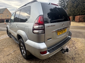 Used Toyota Land Cruiser 2006 for sale - 77632654: Photo