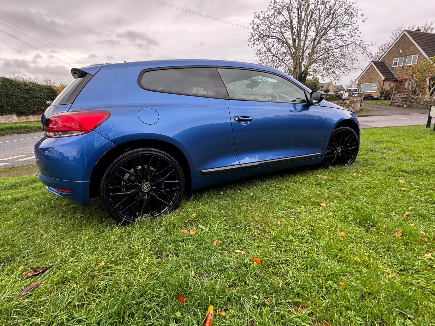Used Volkswagen Scirocco 2011 for sale - 76557116: Photo 7