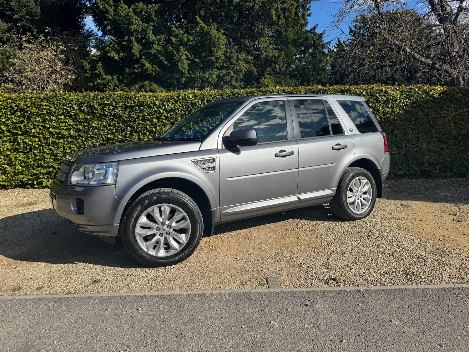 Used Land Rover Freelander 2011 for sale - 76024252: Photo 2