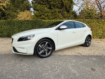 Volvo - V40
