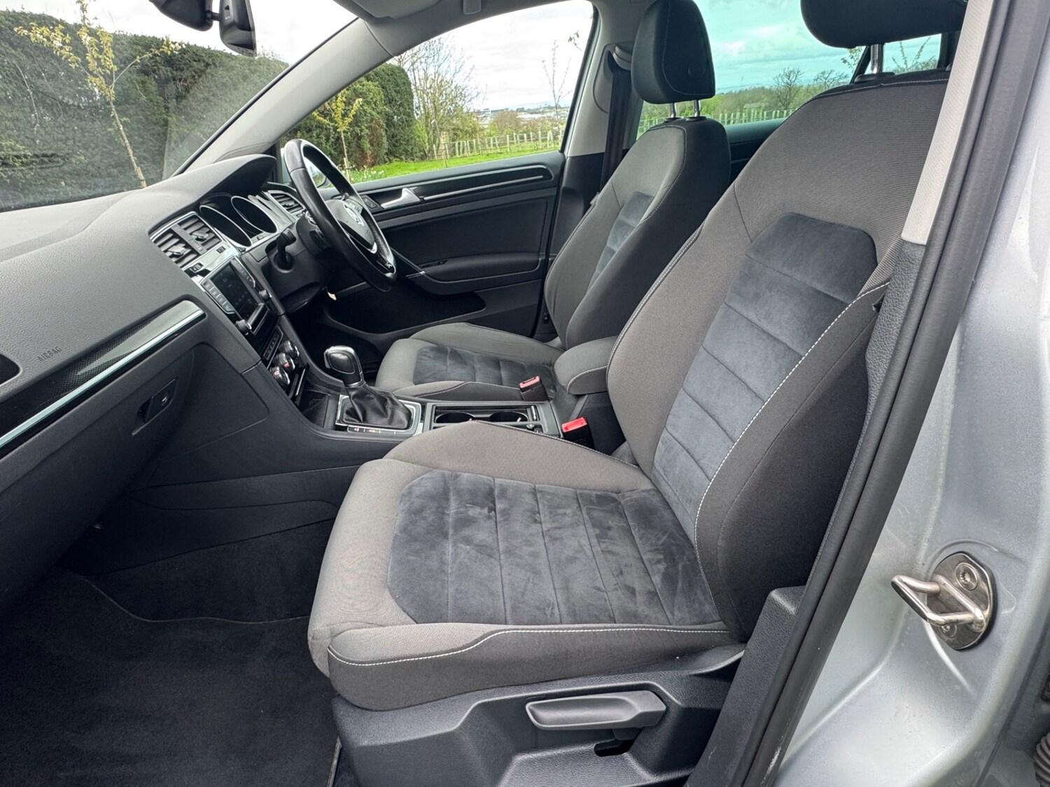 Used Volkswagen Golf 2015 for sale - 78125379: Photo 21