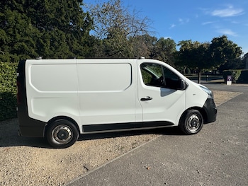 Used Vauxhall Vivaro 2017 for sale - 75607618: Photo