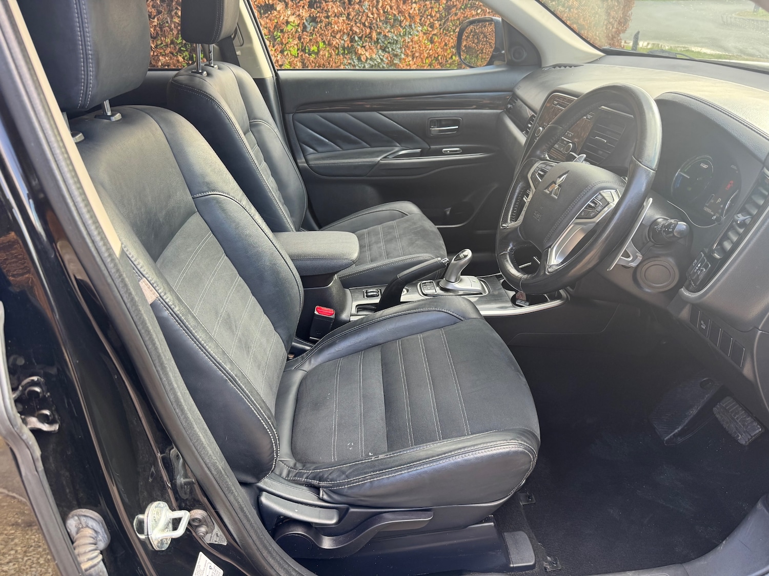 Used Mitsubishi Outlander 2015 for sale - 77656510: Photo 13